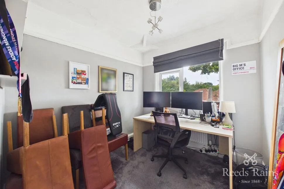 South Grove, Sale, M33, photo 18