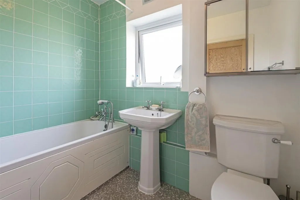 Earlshall Road, London, SE9, photo 9