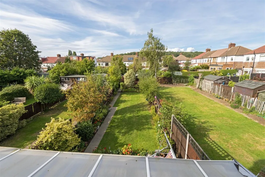 Earlshall Road, London, SE9, photo 15
