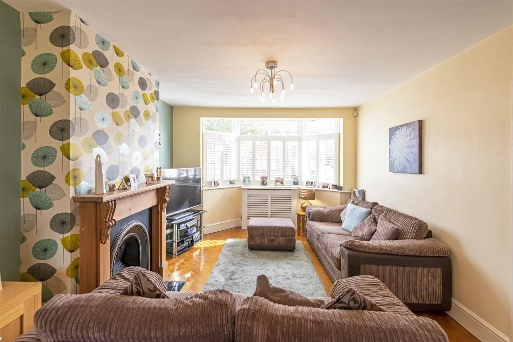 Earlshall Road, London, SE9, photo 13
