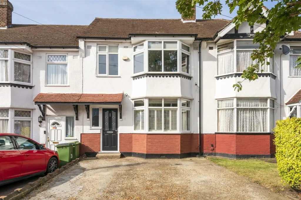 3 bed house to rent, Earlshall Road, London, SE9