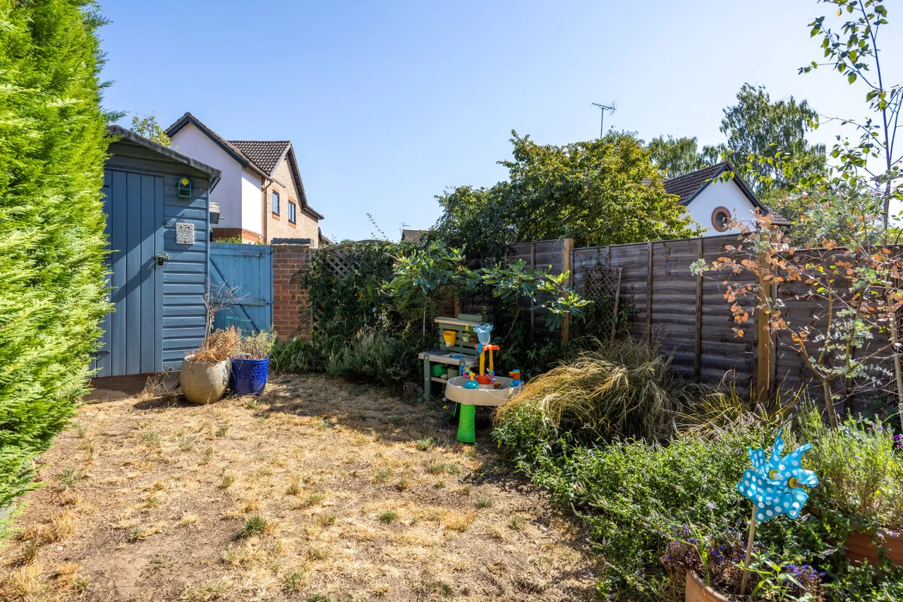 Dairymans Walk, Guildford, GU4, photo 18