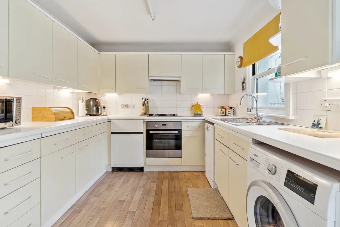 Woodhall Drive, Pinner, HA5, photo 5