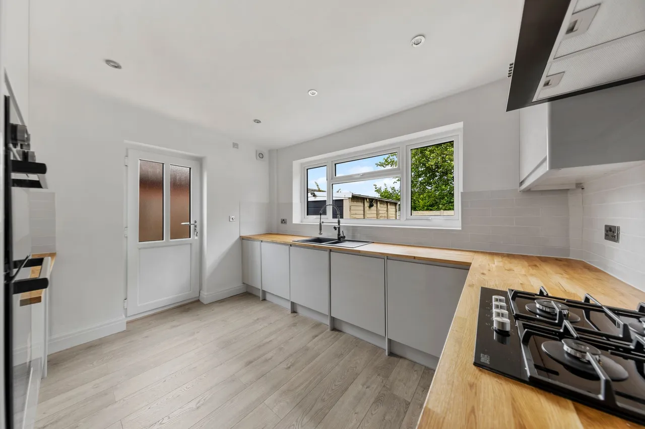 Marina Avenue, Great Sankey, Warrington, Warrington, WA5 1JQ, photo 6