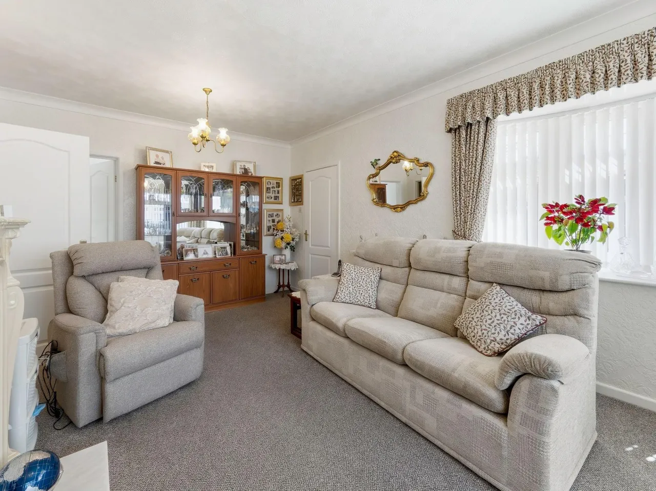 Shireoaks Common, Shireoaks, S81, photo 5