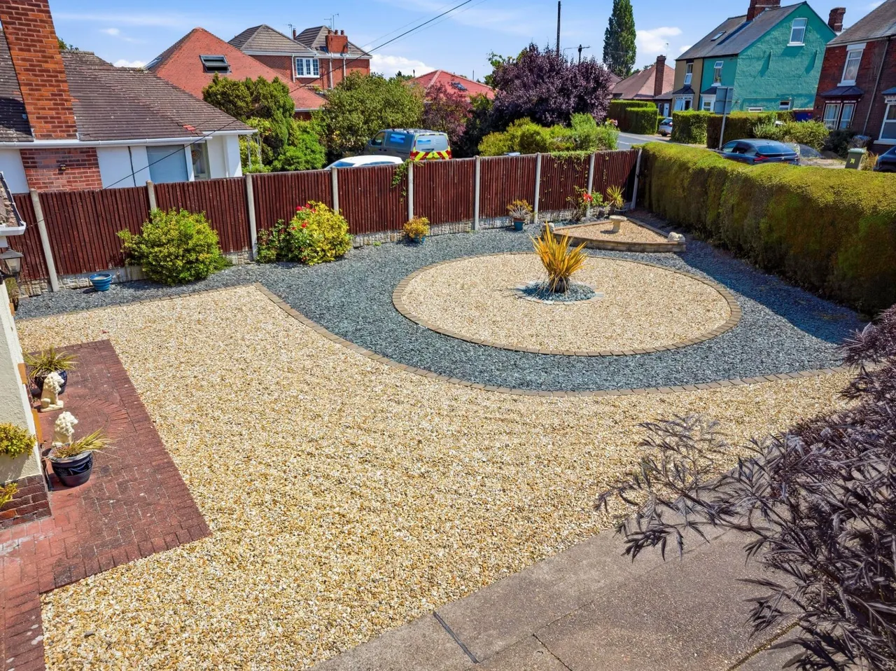 Shireoaks Common, Shireoaks, S81, photo 4
