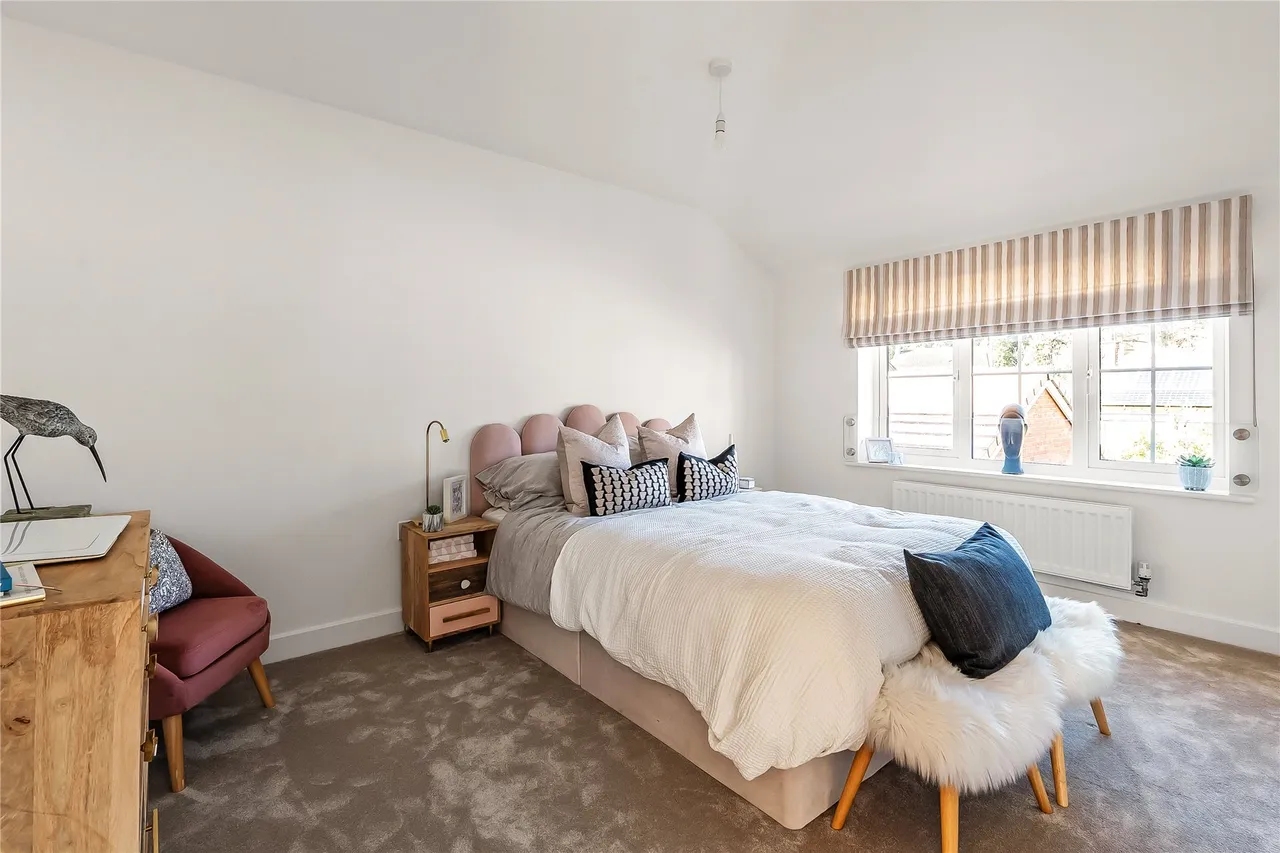 Brox Road, Ottershaw, KT16, photo 44