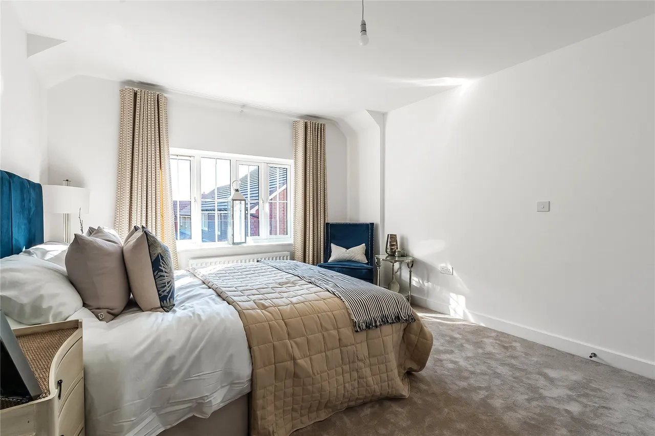 Brox Road, Ottershaw, KT16, photo 40
