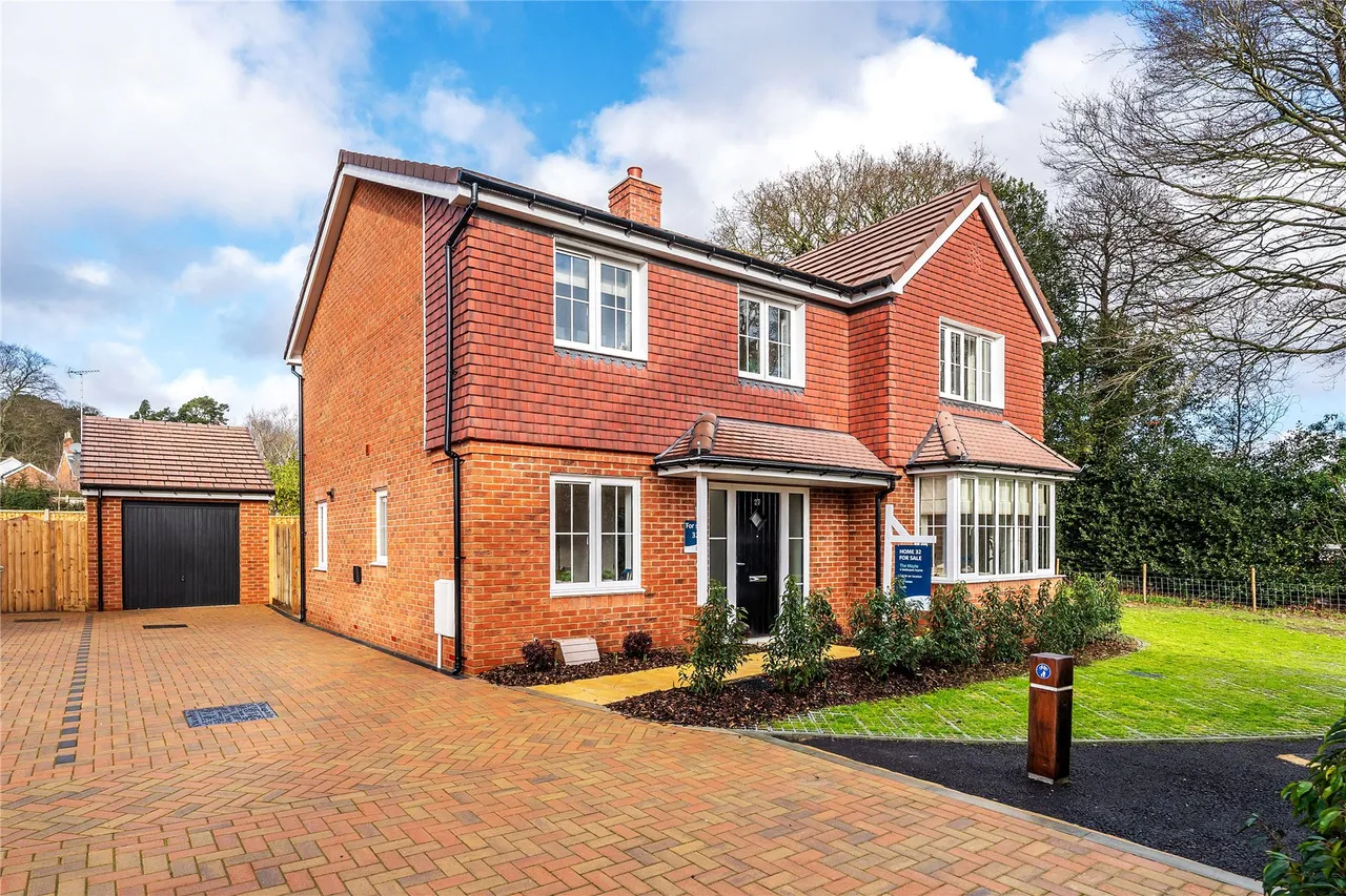 Brox Road, Ottershaw, KT16, photo 15