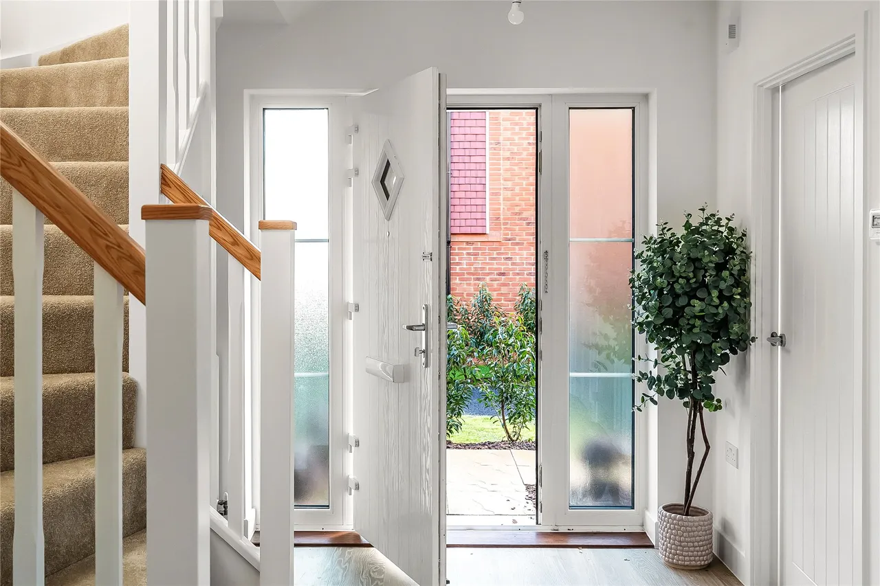 Brox Road, Ottershaw, KT16, photo 20
