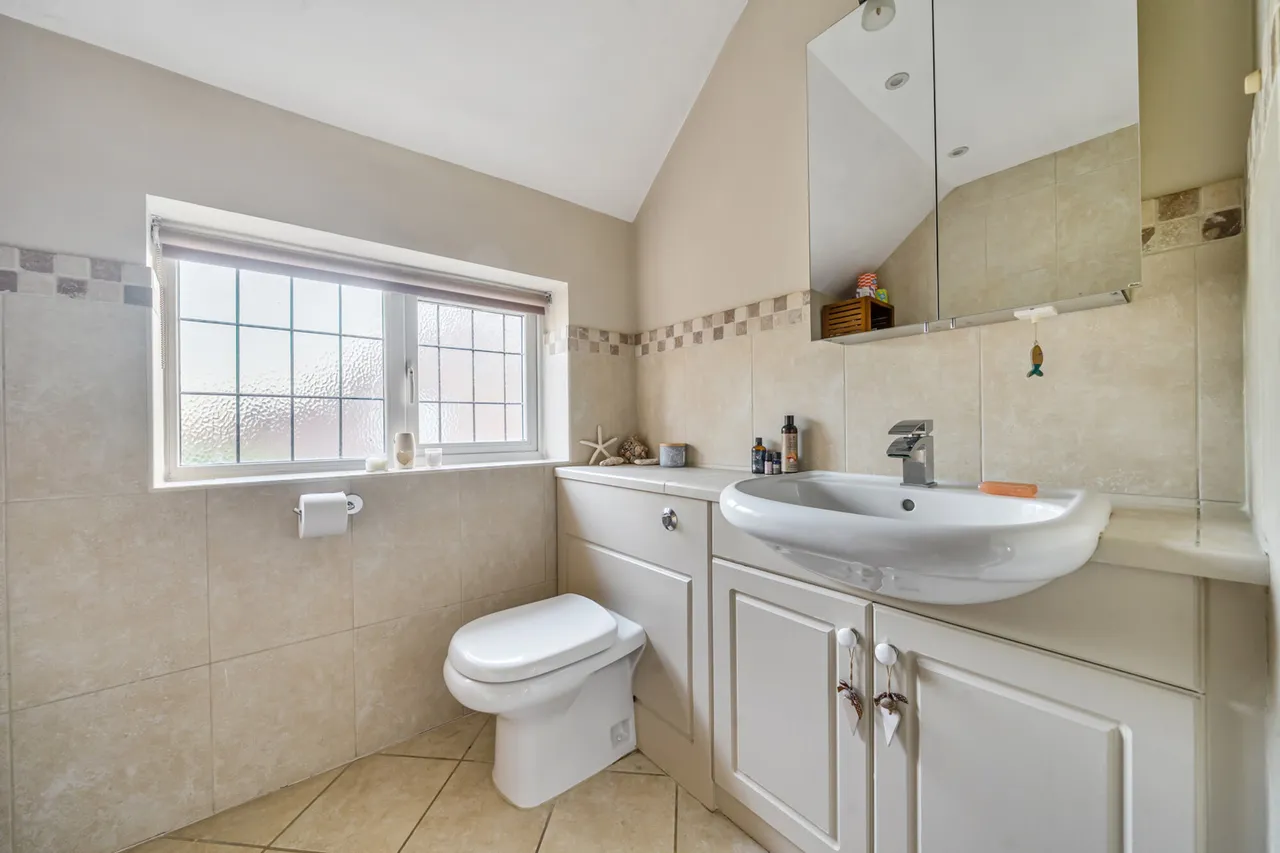 Denham Lane, Chalfont St. Peter, SL9, photo 22