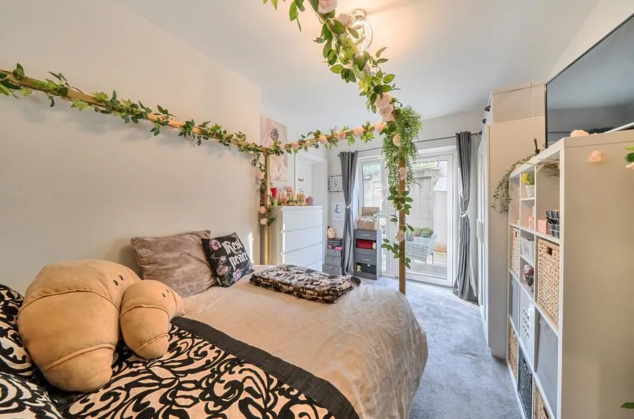 Waterloo Road, Uxbridge, UB8, photo 5
