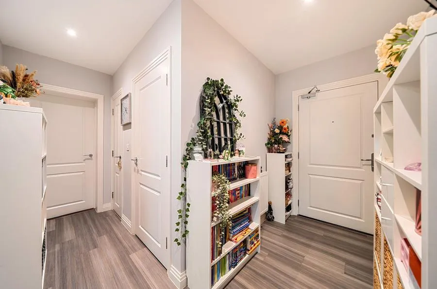 Waterloo Road, Uxbridge, UB8, photo 9