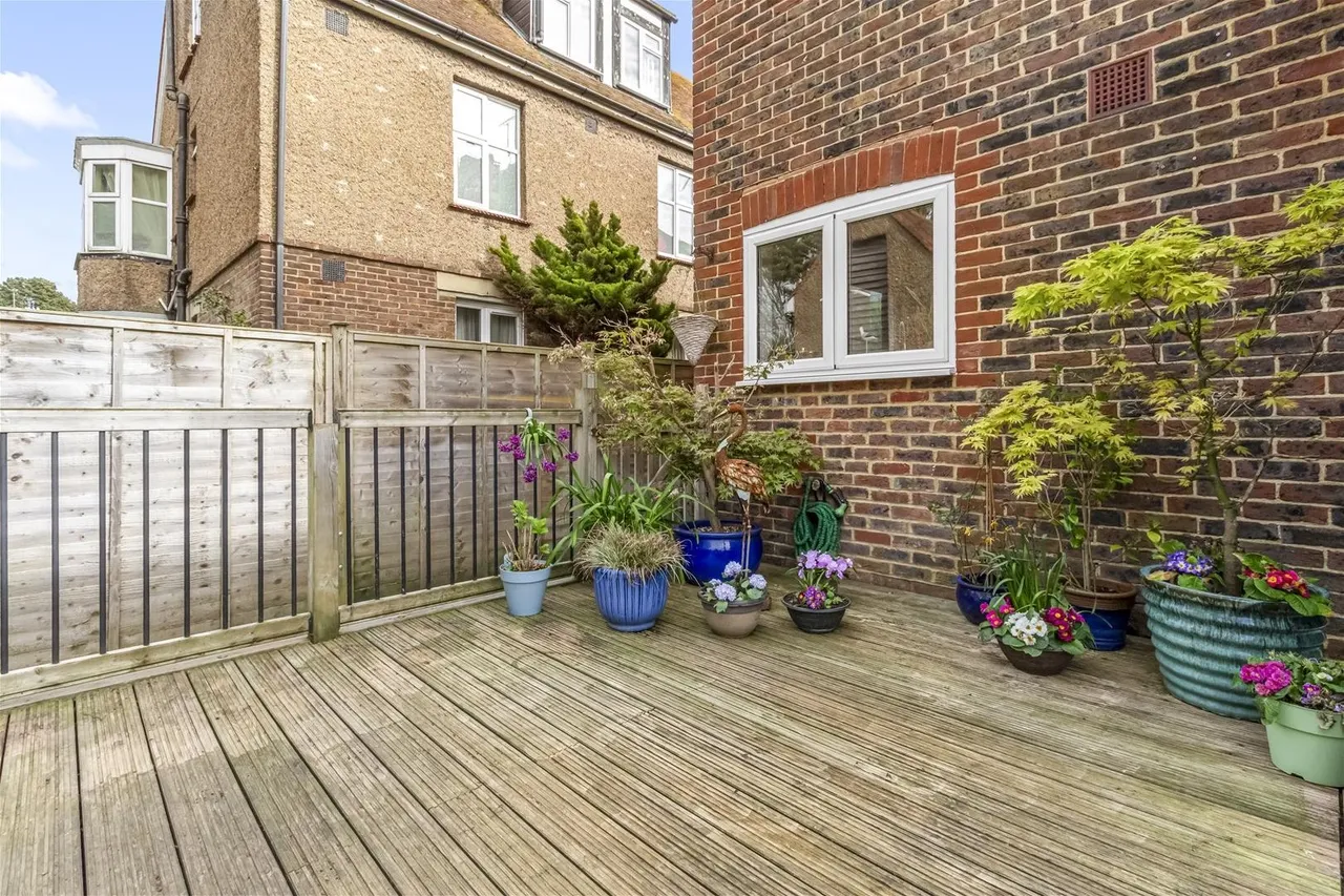 Rugby Road, Worthing, photo 22