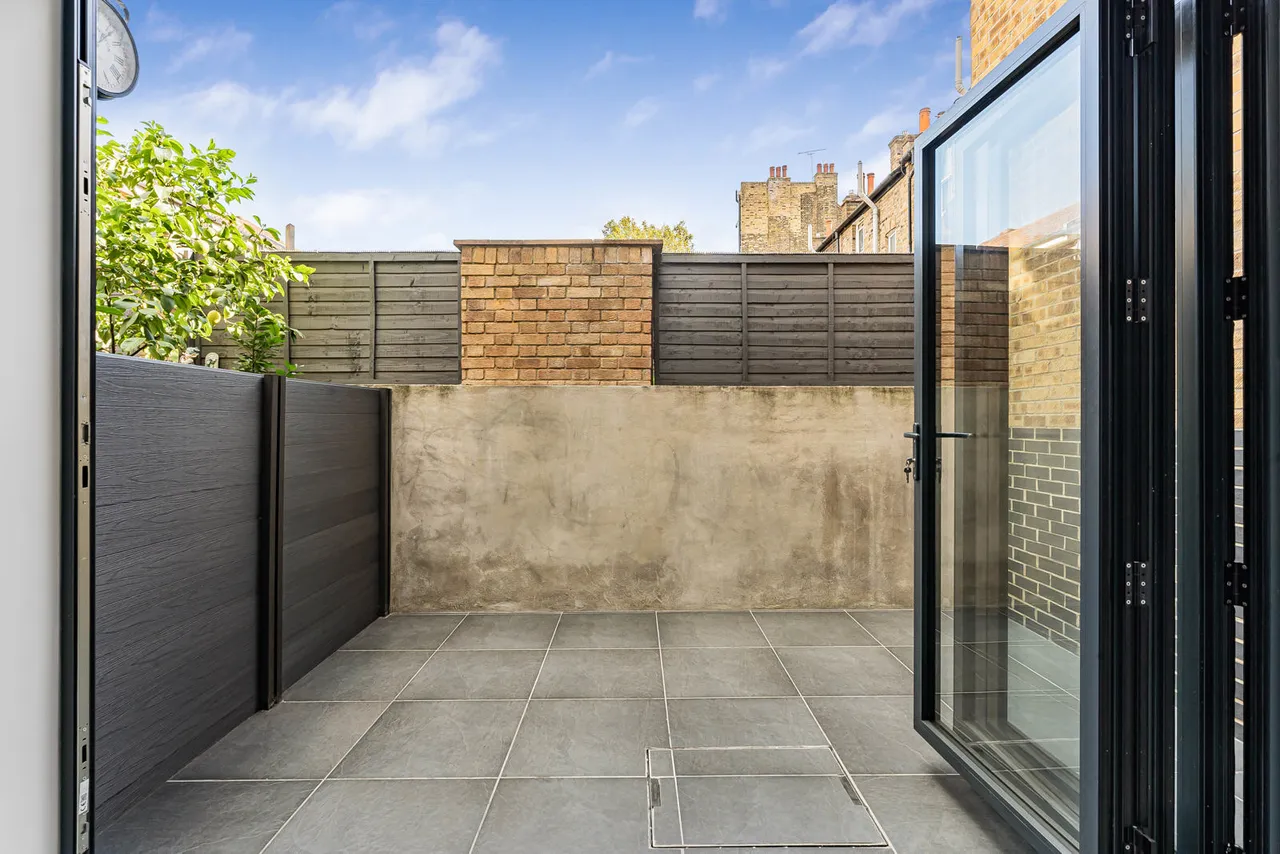 Turner Street, London, E1, photo 2