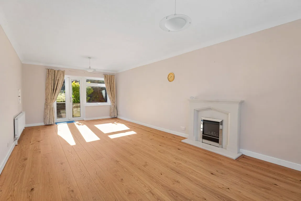 Lawford Close, Chorleywood, Rickmansworth, WD3 5JX, photo 4
