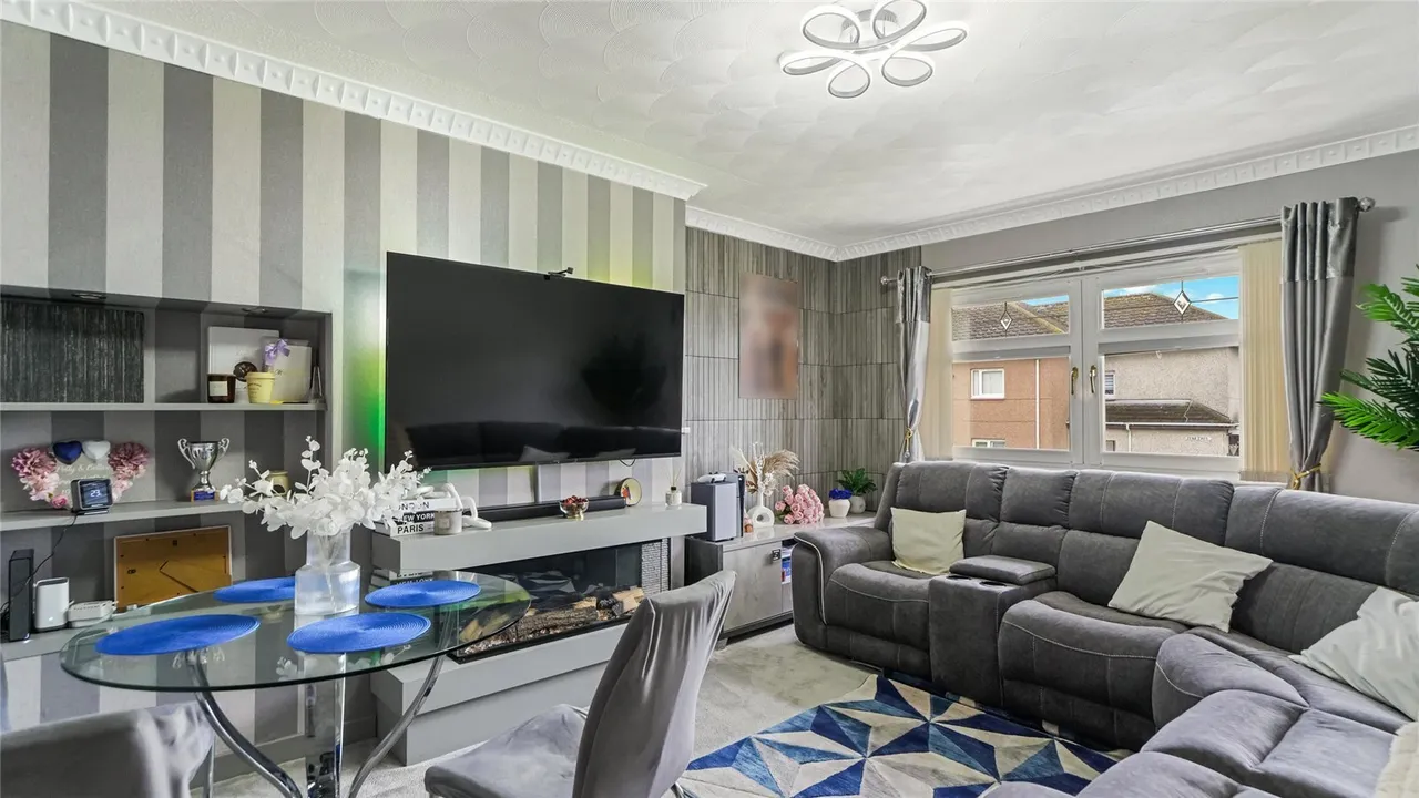 Zena Crescent, Barmulloch, Glasgow, G33, photo 2
