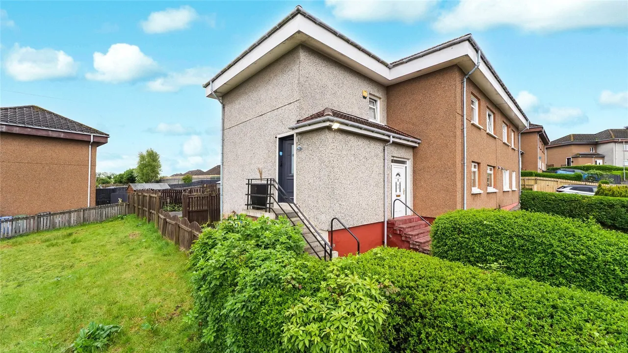 3 bed flat for sale — Zena Crescent, Barmulloch, Glasgow, G33