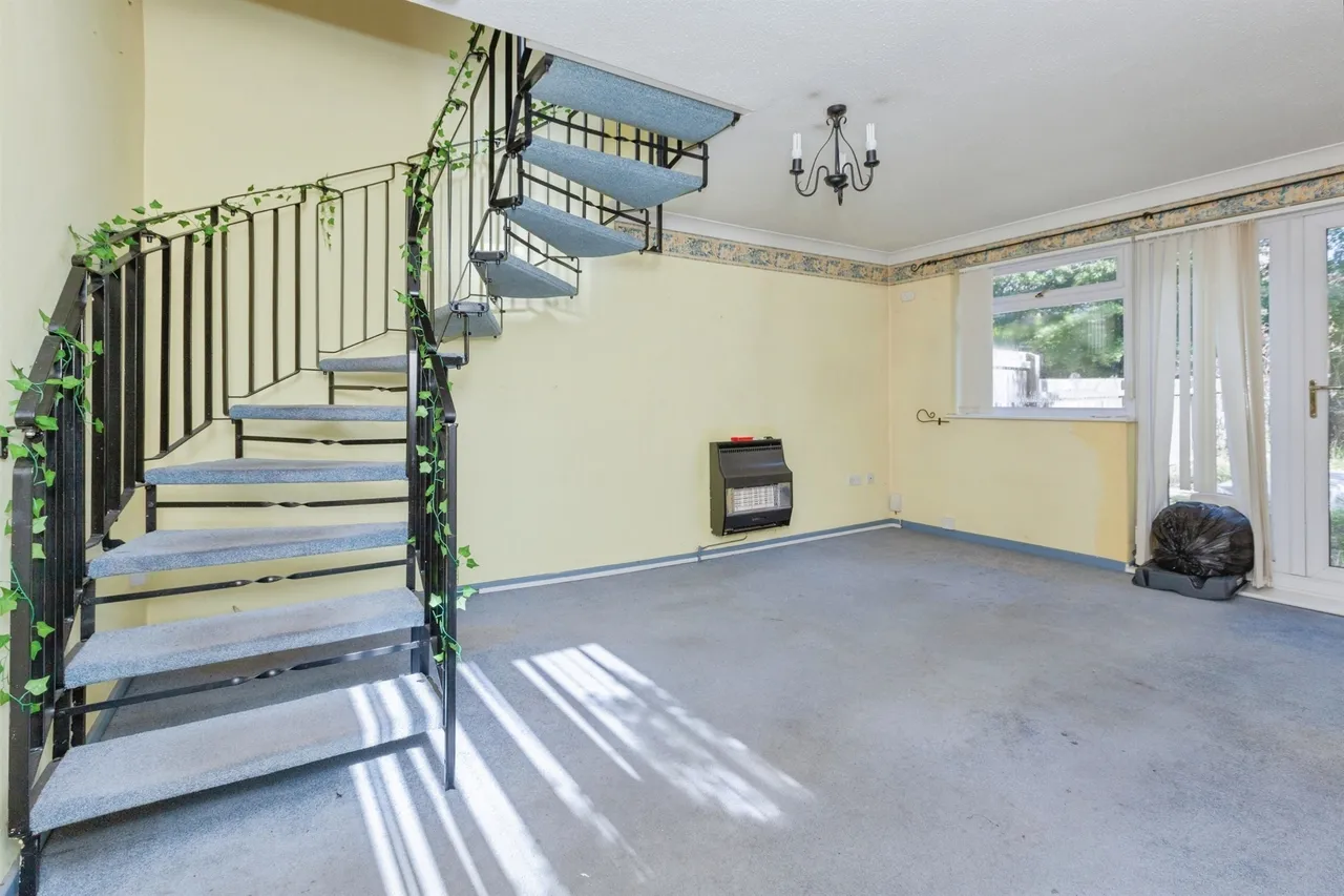 Blackthorn Drive, Leicester, LE4, photo 16