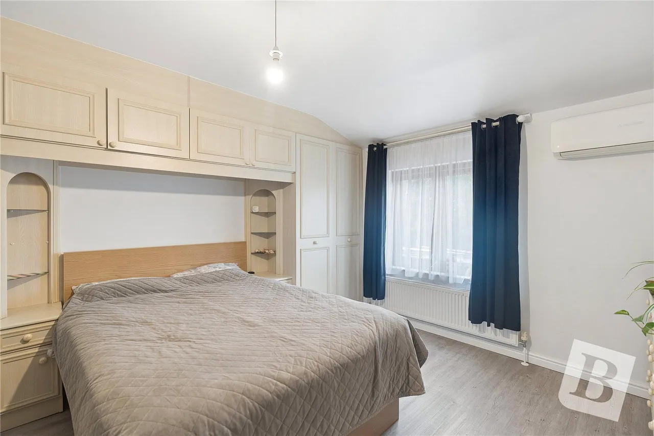 Clover Close, Basildon, SS16, photo 11