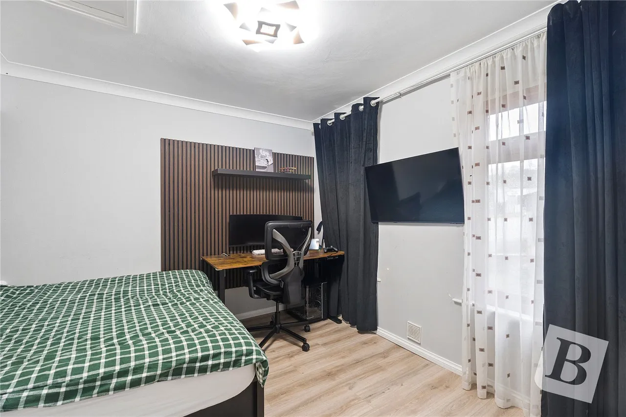 Clover Close, Basildon, SS16, photo 10