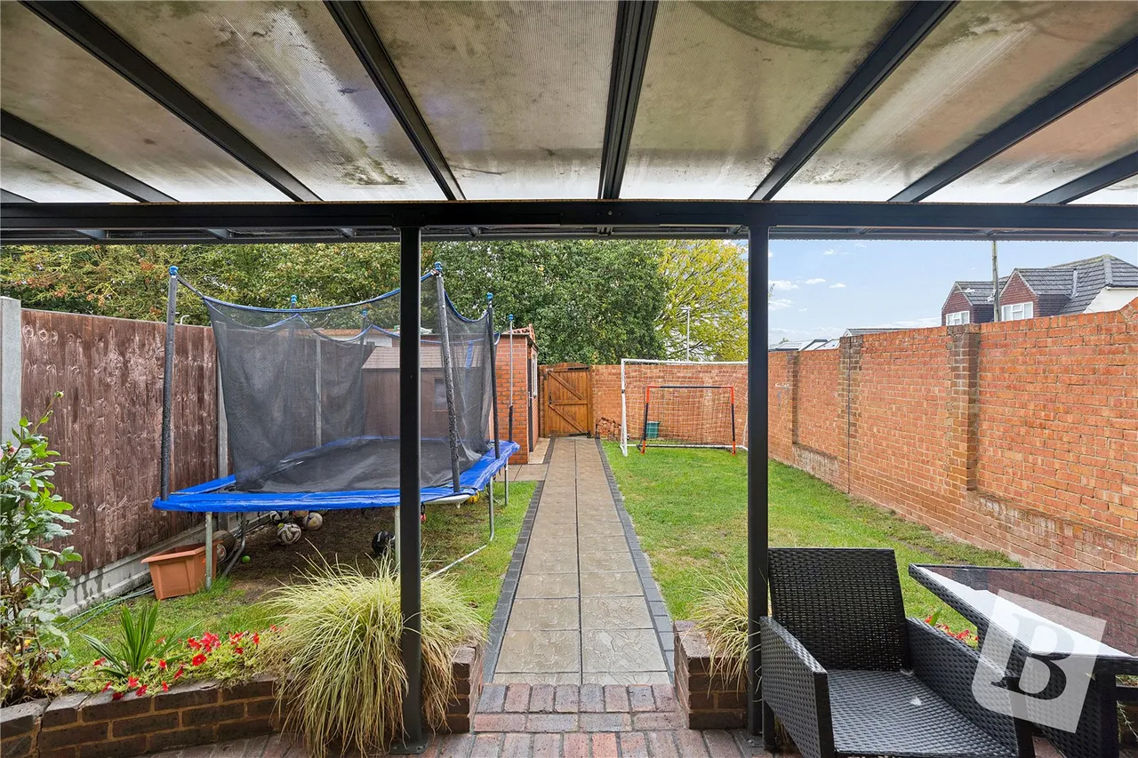 Clover Close, Basildon, SS16, photo 15