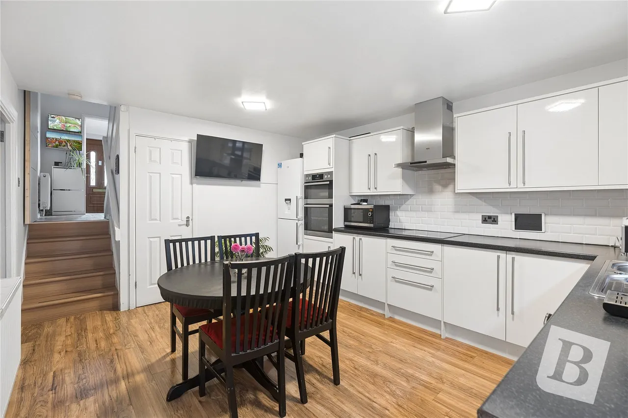 Clover Close, Basildon, SS16, photo 8