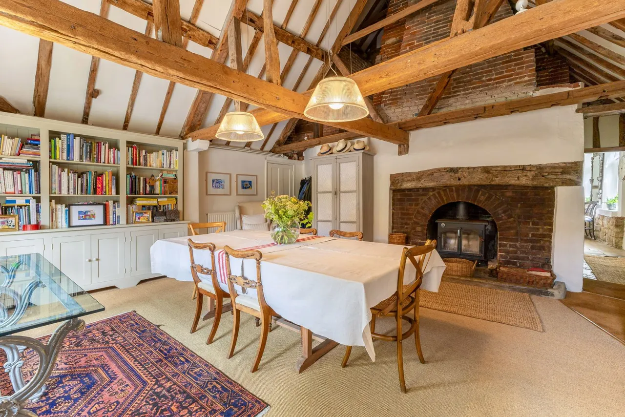 Abbotts Barton, Winchester, Hampshire, SO23 7HY, photo 5
