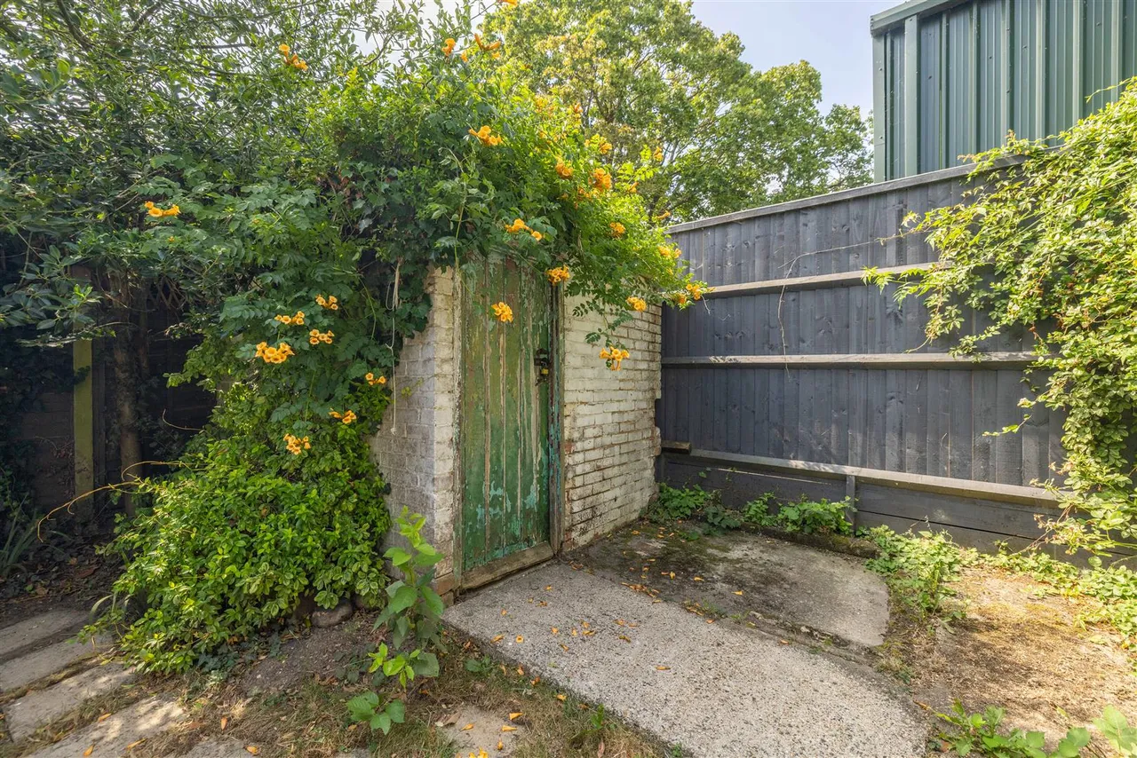 Horton Road, Datchet, Slough, SL3 9HN, photo 16