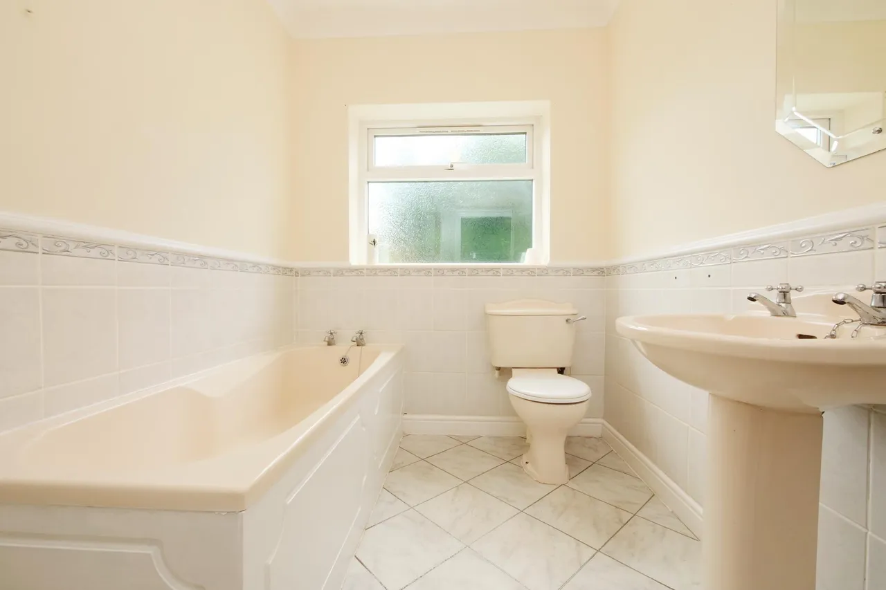 Summerfield Lane, Whitby, YO22, photo 19