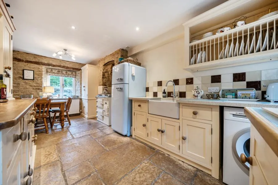 College Row, Crawley, OX29, photo 5