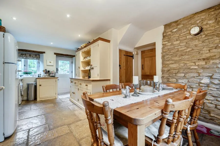 College Row, Crawley, OX29, photo 8