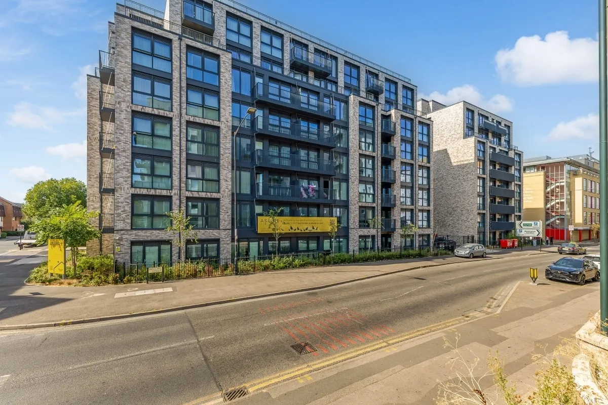 Herschel Street Slough SL1, photo 3