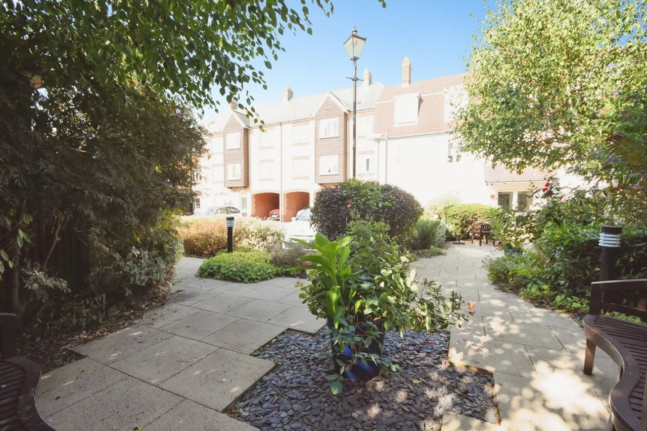 Roche Close, Rochford, Essex, SS4, photo 12