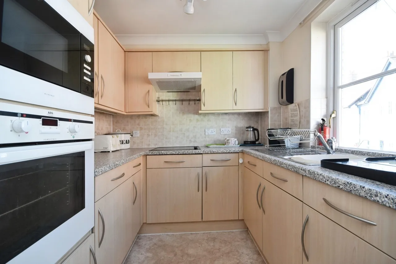 Roche Close, Rochford, Essex, SS4, photo 3
