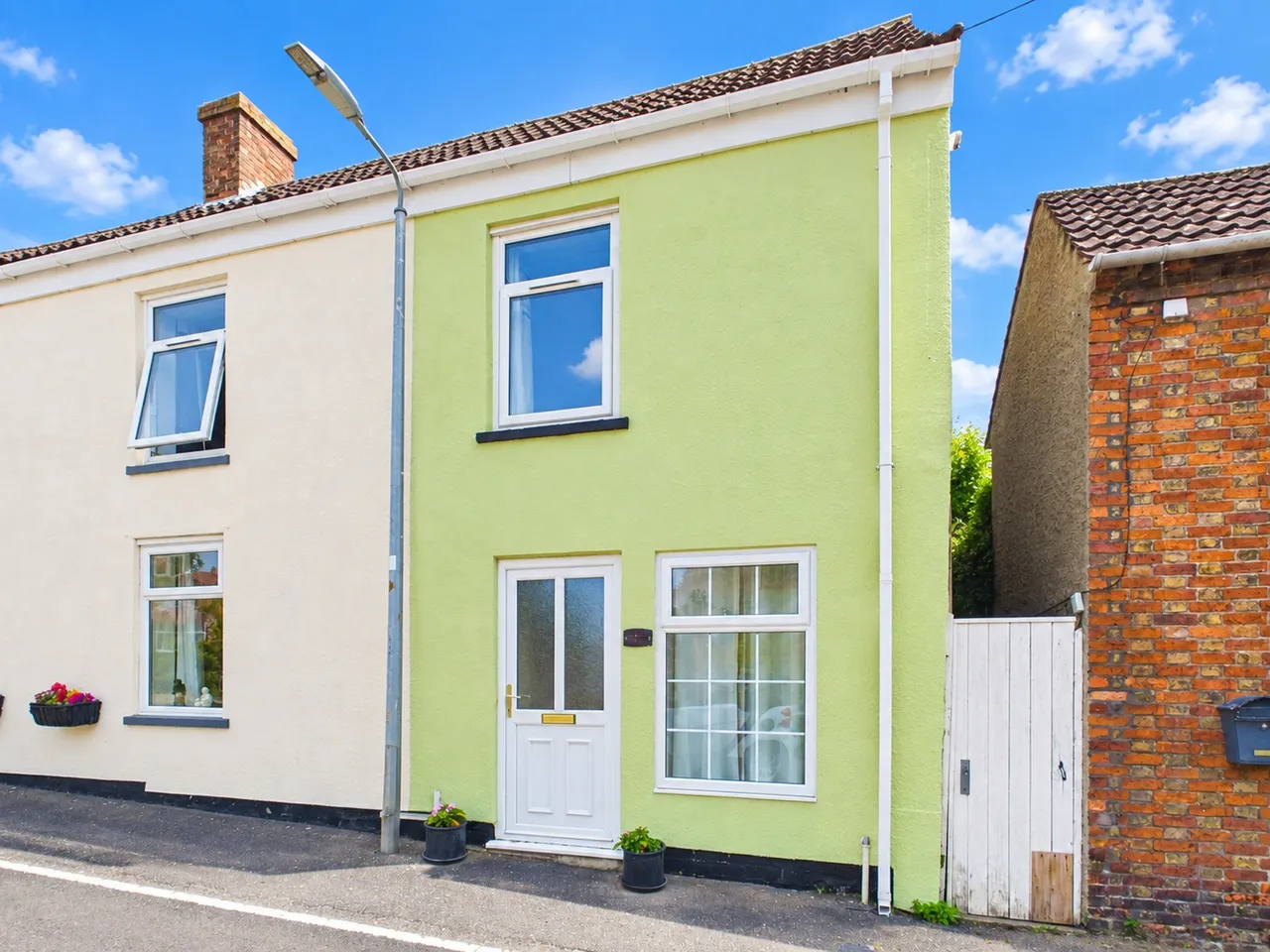 2 bed house for sale, High Street, Binbrook, LN8