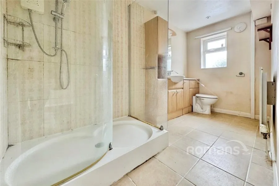 St. Michaels Road, Sandhurst, GU47, photo 9