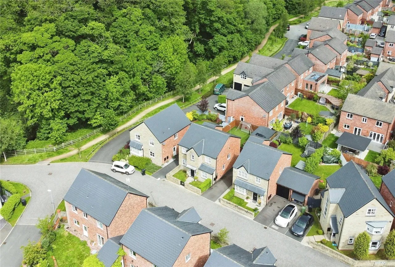 Waterwheel Way, Bollington, Macclesfield, Cheshire, SK10, photo 4