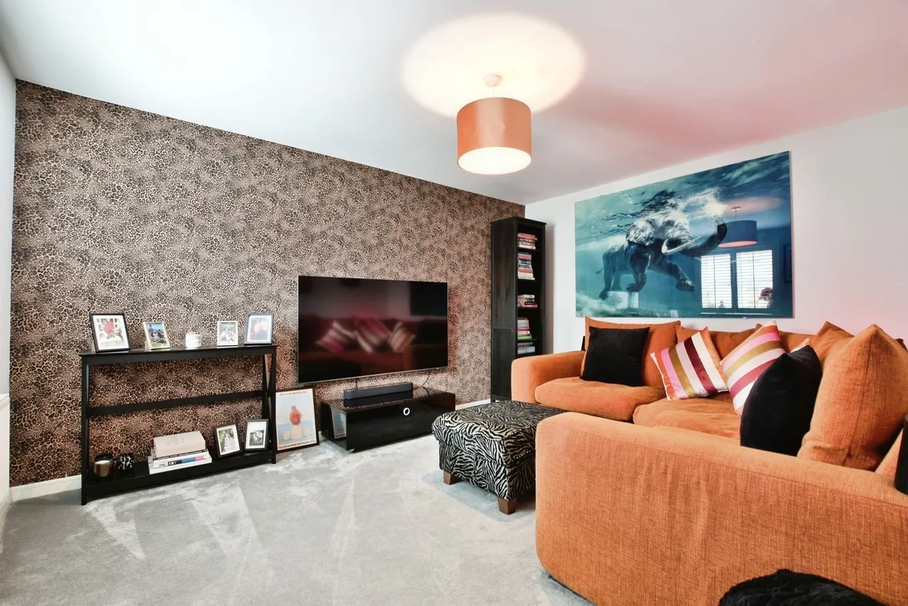 Waterwheel Way, Bollington, Macclesfield, Cheshire, SK10, photo 2