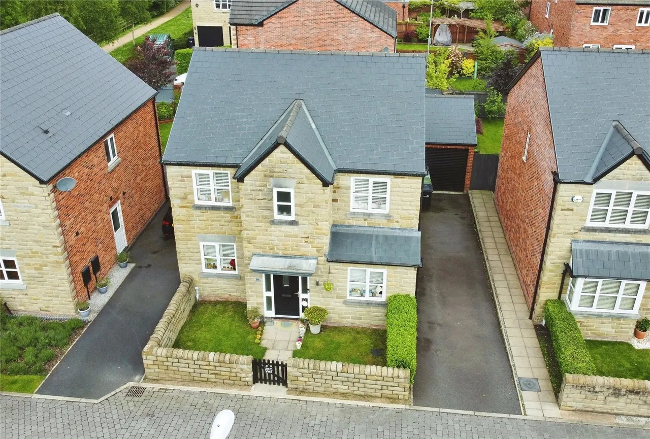4 bed house for sale — Waterwheel Way, Bollington, Macclesfield, Cheshire, SK10