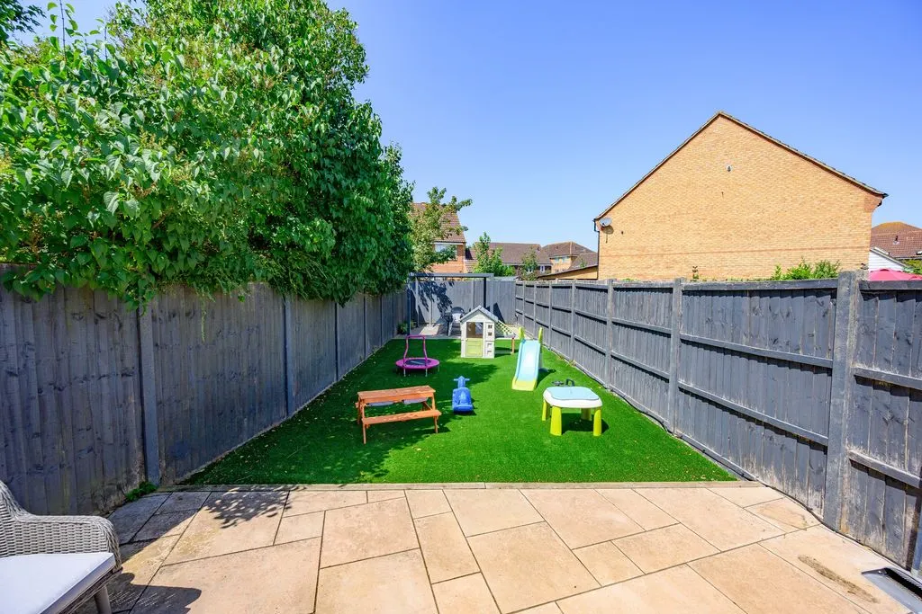 Holme Close, Hatfield AL10 9LQ, photo 6