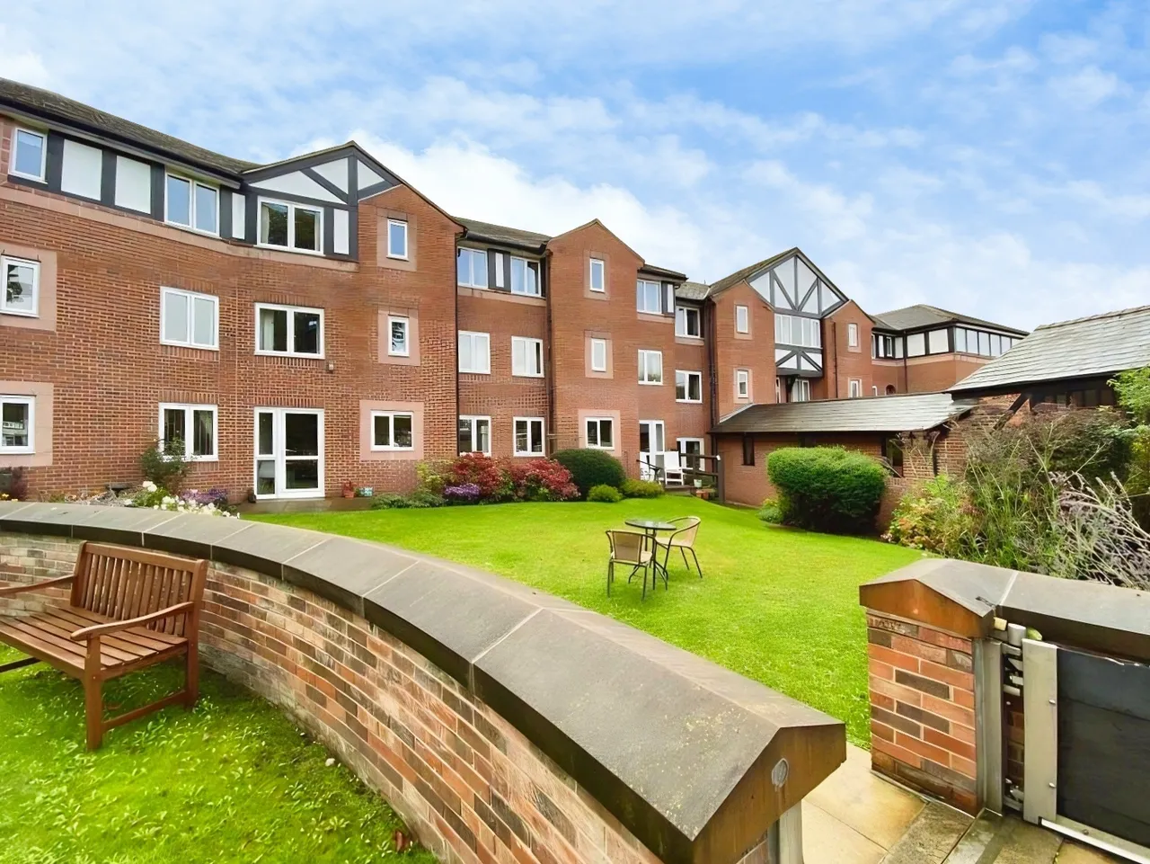 London Road, Northwich, CW9, photo 11