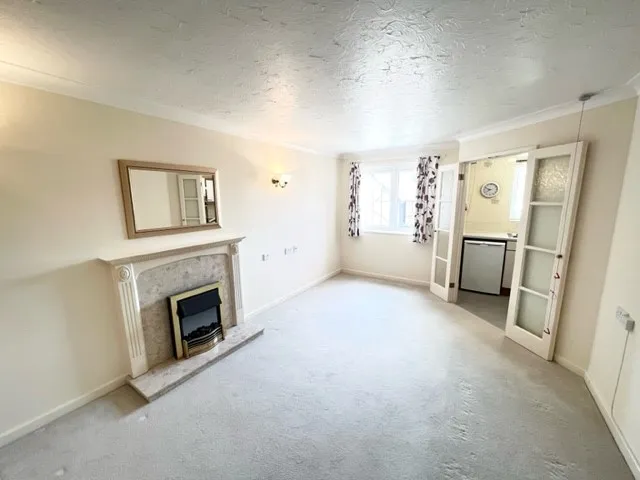 London Road, Northwich, CW9, photo 2