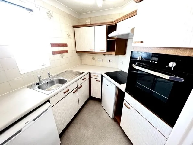 London Road, Northwich, CW9, photo 3