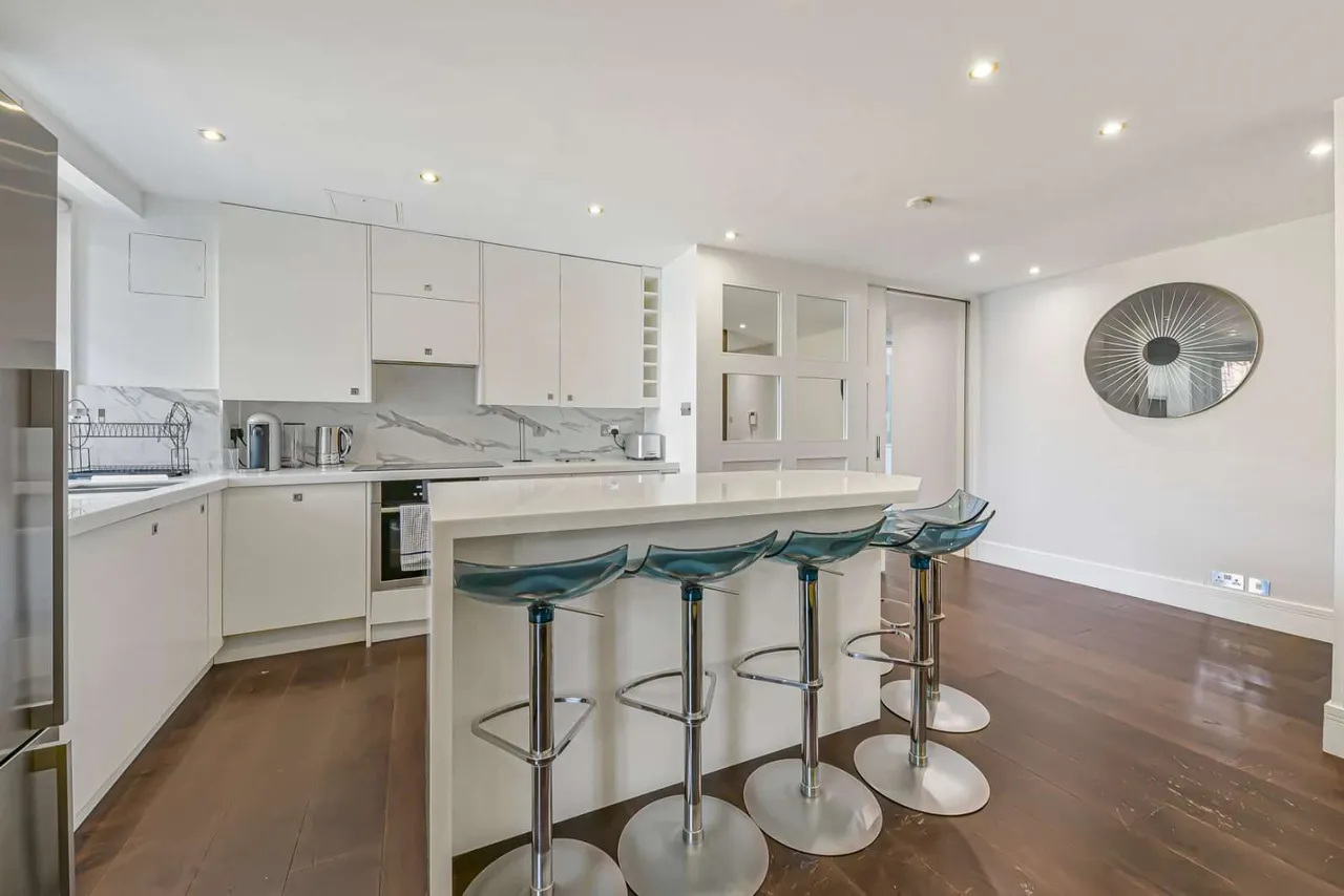 Harewood Avenue, London, NW1, photo 2