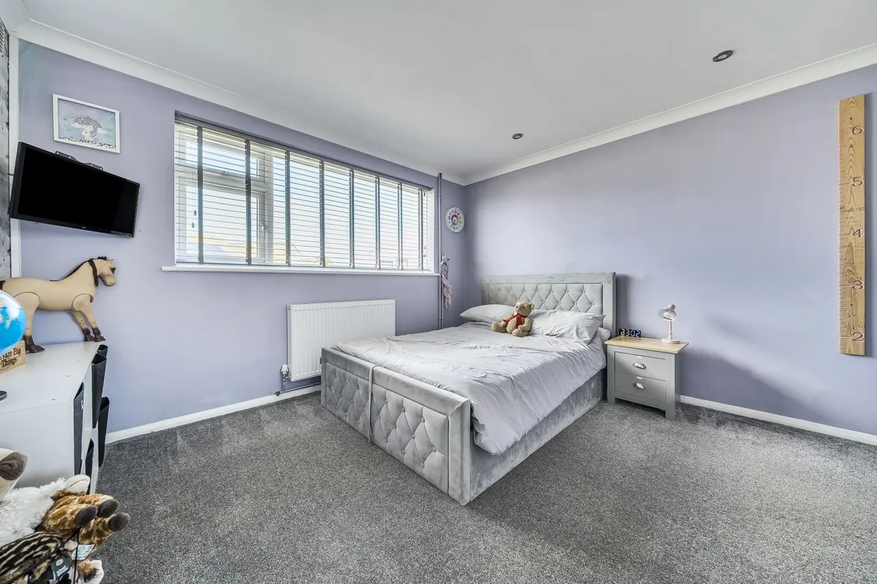 Minter Avenue, Densole, CT18, photo 15