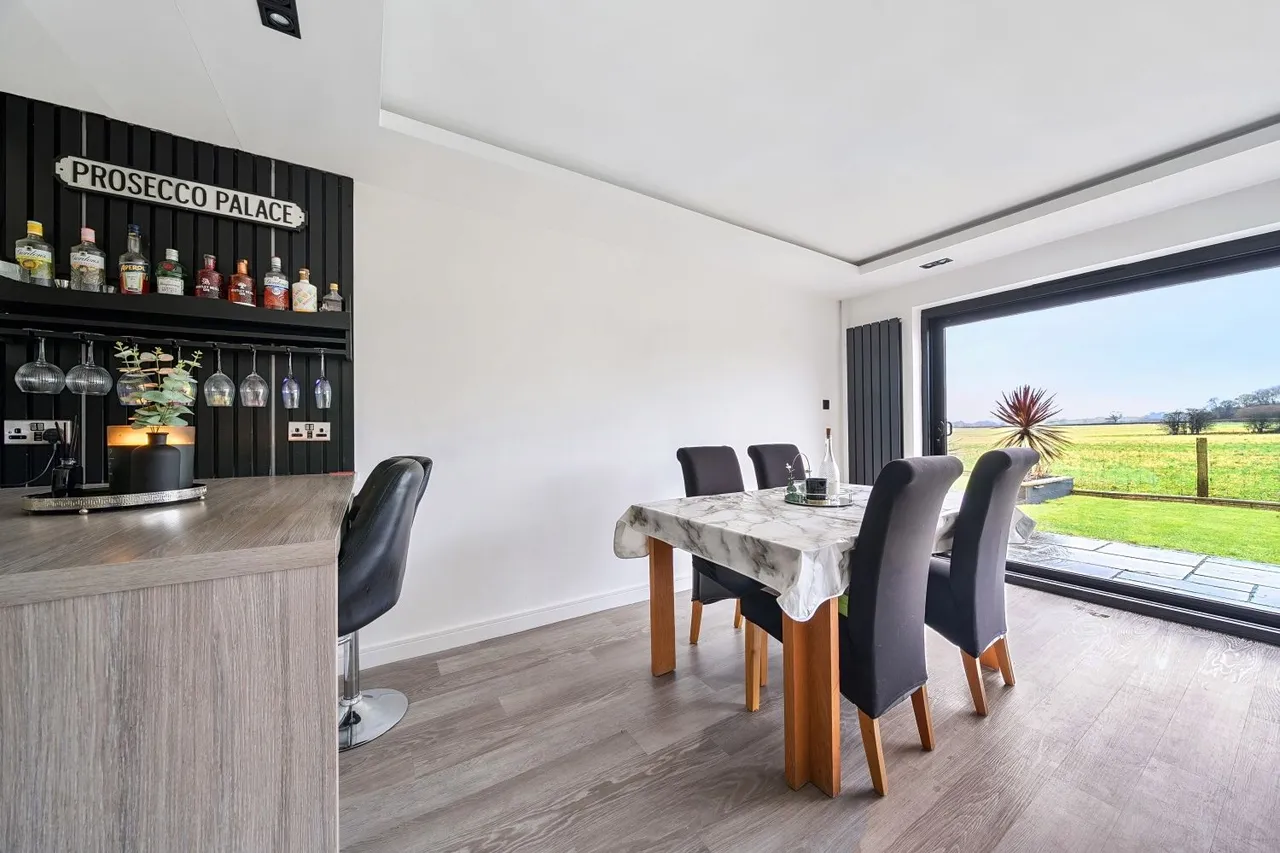 Minter Avenue, Densole, CT18, photo 9
