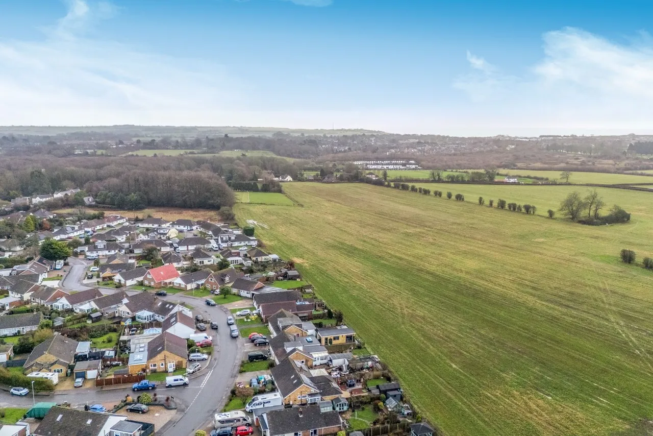 Minter Avenue, Densole, CT18, photo 28