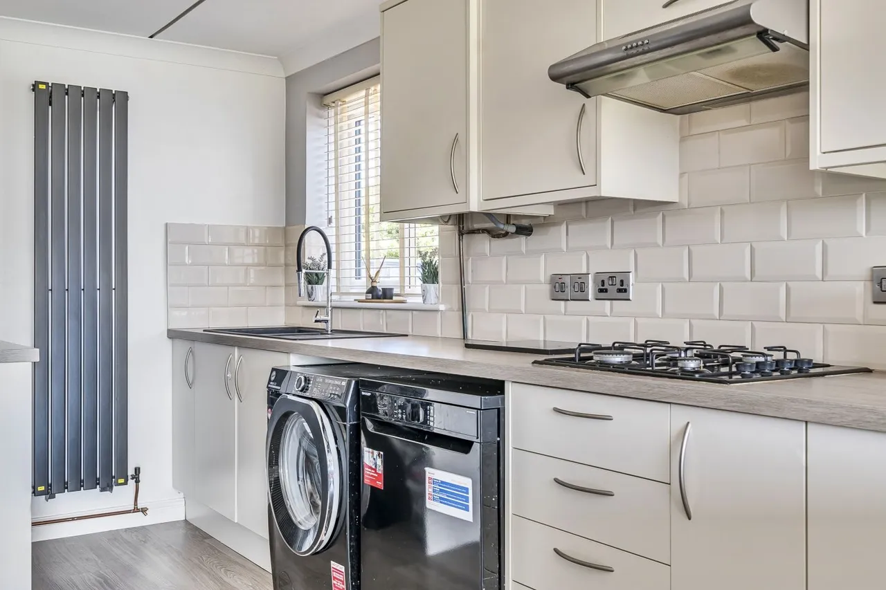 Minter Avenue, Densole, CT18, photo 11