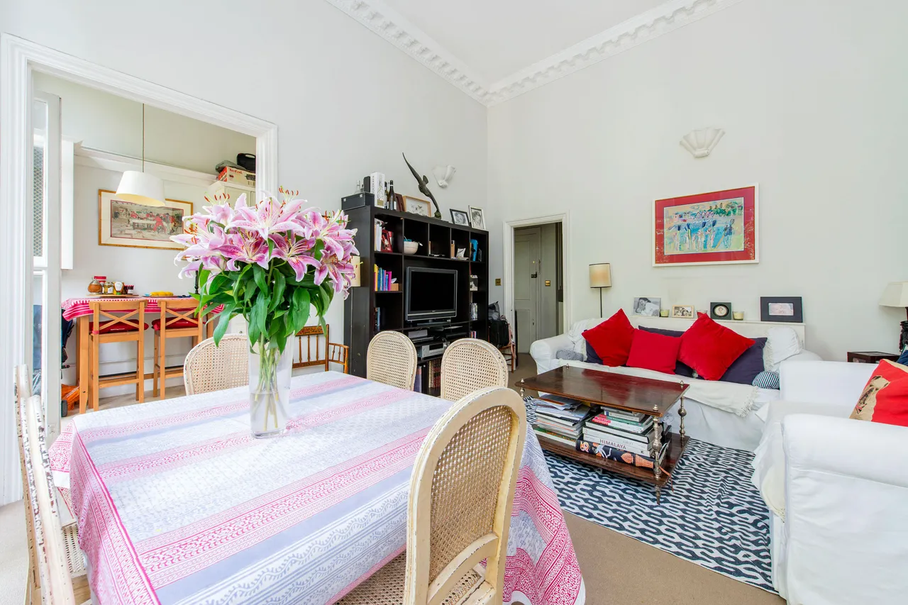 Flat 5, 33-34 Nevern Square, London, photo 10